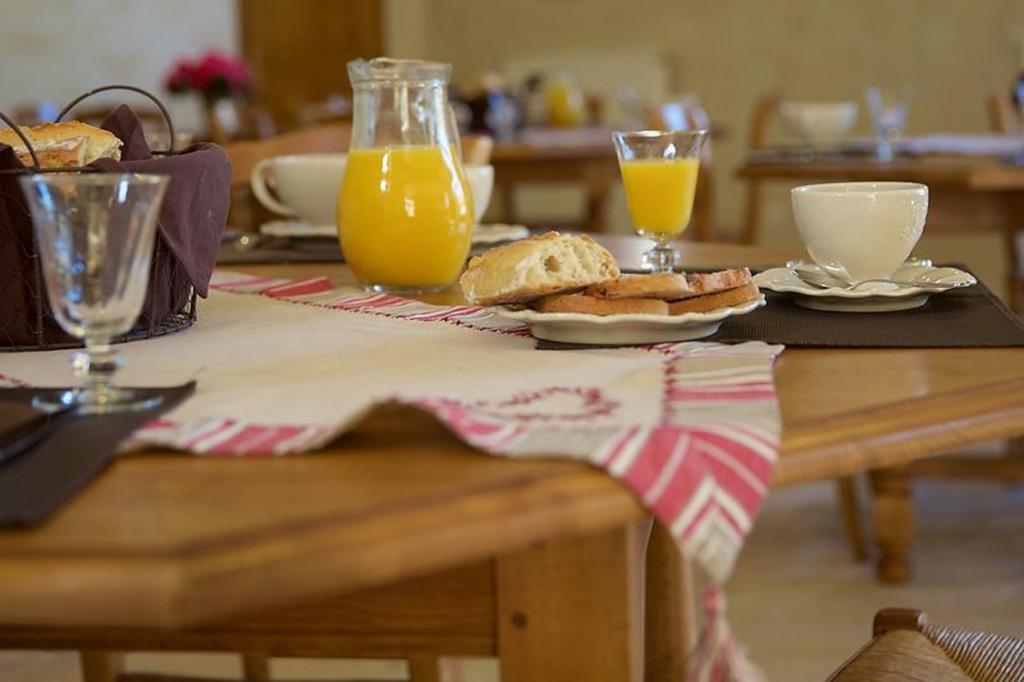 La Grange De Boulaines Bed & Breakfast Méru Dış mekan fotoğraf